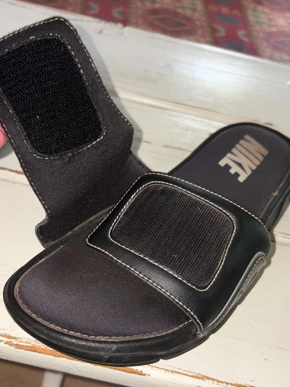 Nike classic slide